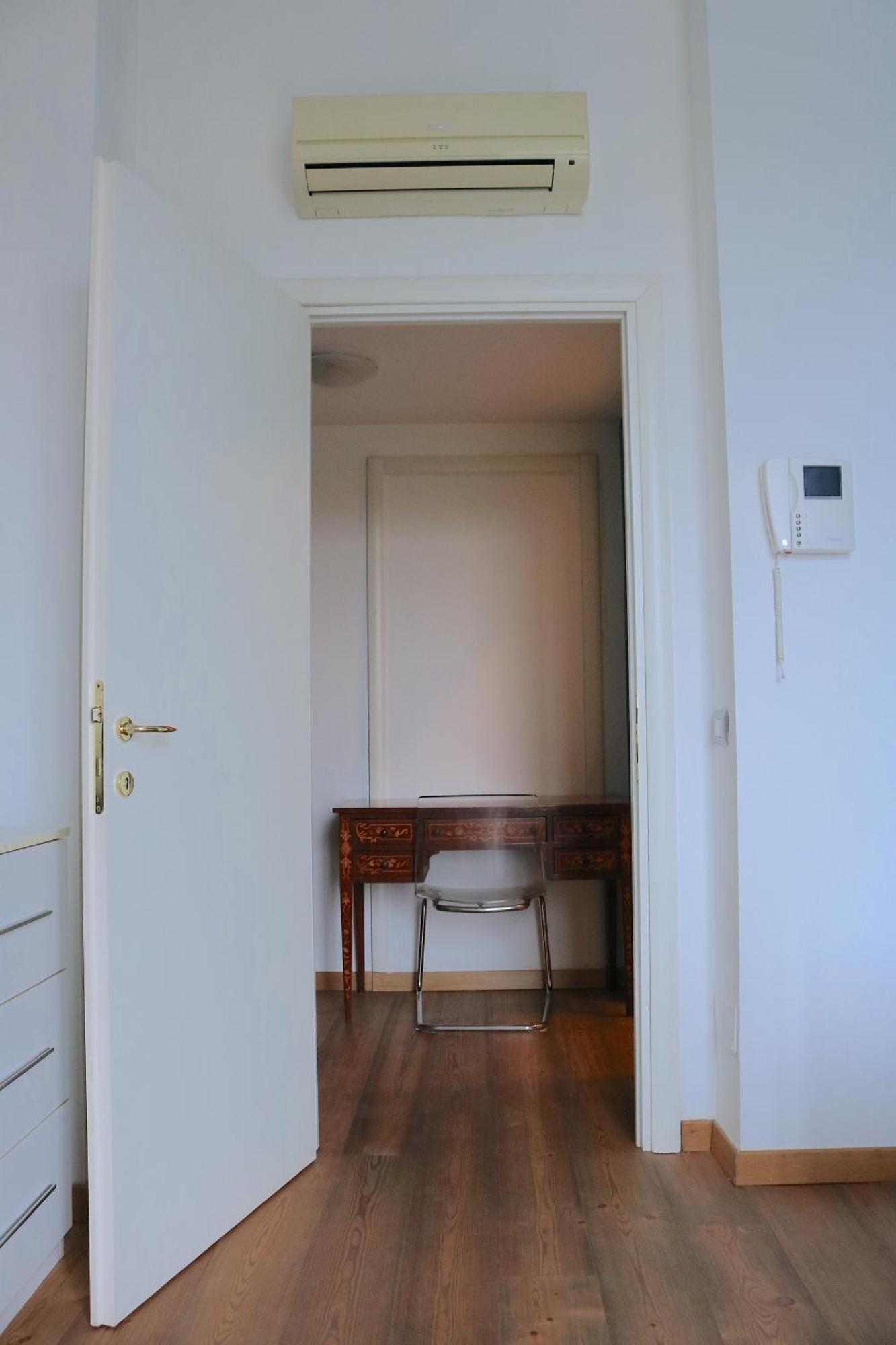 Lovely Navigli Studio With Balcony - Via Carlo Torre 밀라노 외부 사진