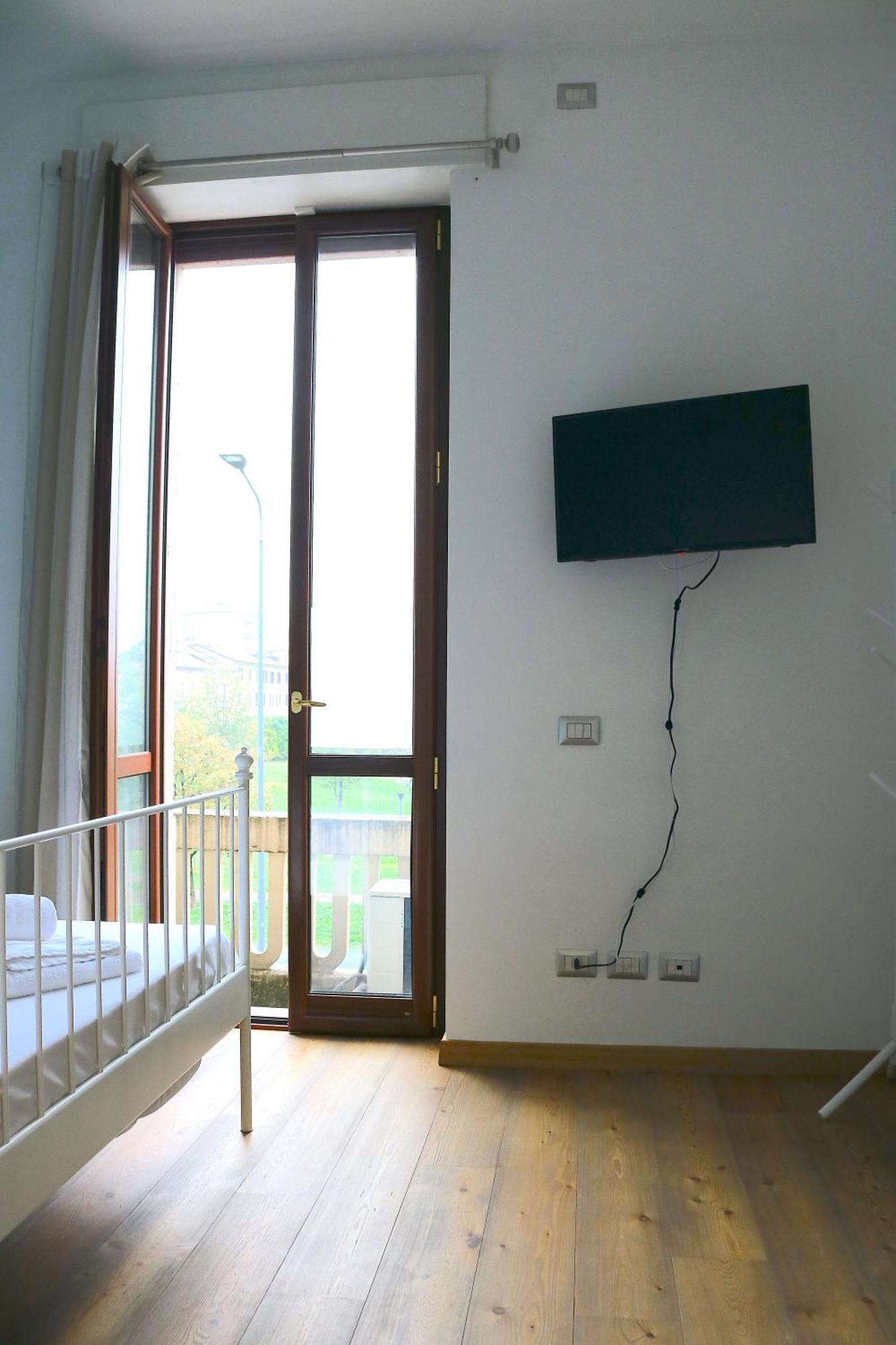 Lovely Navigli Studio With Balcony - Via Carlo Torre 밀라노 외부 사진