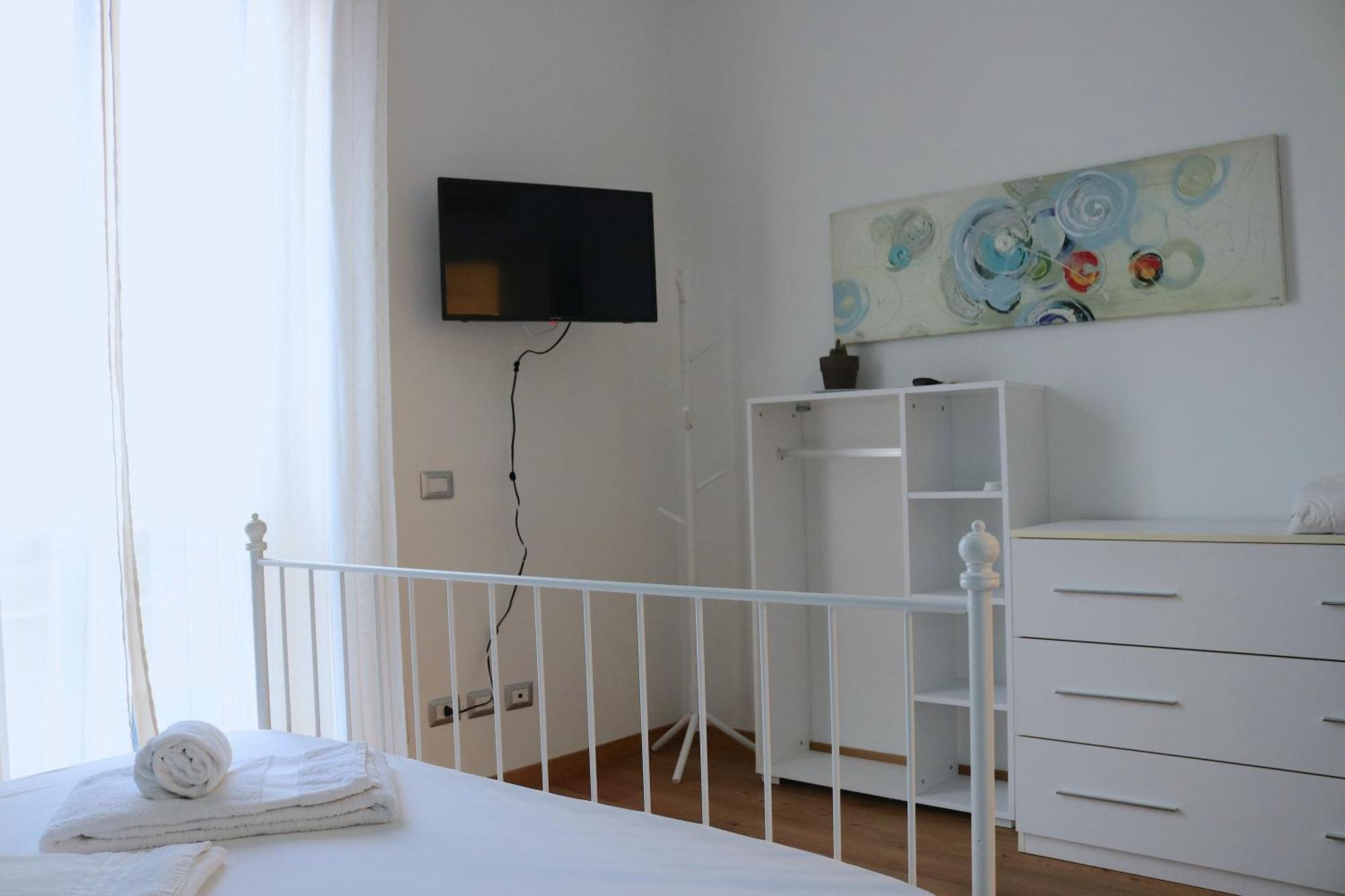 Lovely Navigli Studio With Balcony - Via Carlo Torre 밀라노 외부 사진